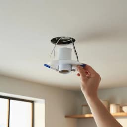 E27 Socket Ceramic Lamp Holder With Metal Cap Spring Bracket E27 Cassette Lamp Base Surface Mounted Embedded Spring Lamp Holder
