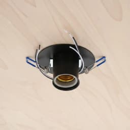 E27 Socket Ceramic Lamp Holder With Metal Cap Spring Bracket E27 Cassette Lamp Base Surface Mounted Embedded Spring Lamp Holder