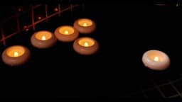 12/24Pcs Flameless LED Floating Candles Waterproof Flameless Tea Lights Flickering Lighting for Pool Bathtub Bath Wedding Decor