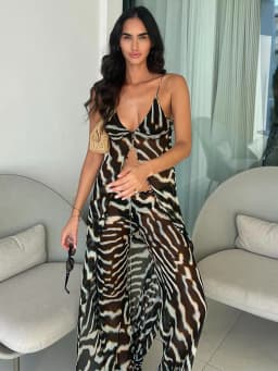 Women's Zebra Print Sheer Chiffon 2 Piece Set V-Neck Slip Tank Top Wide Leg Pants Casual Vacation Chic Outfits