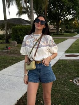 Bohe Vintage Embroidery Pleated Loose Tops Blouse Women Casual O-neck Puff Sleeve Tops T-shirts 2026 New Summer Holiday Tops