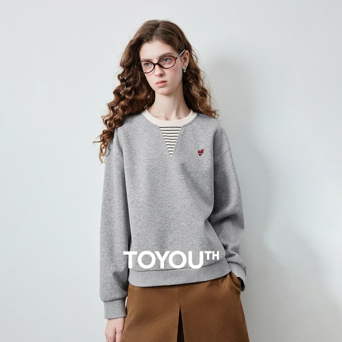 TOYOUTH Women's Fake Two Piece Sweatshirt 2026 Autumn New Arrival Preppy Sporty Striped Splicing Heart Embroidery Top
