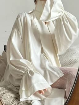 Bonboho Women's Elegant Blouse Solid White Buttoned Satin Shirts Lapel Collar Long Puff Sleeves Loose Fit T-shirt with Scarf