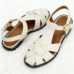 Luxury Metal Buckle Design Brand Flat Sandals Women Fashion Hollow Ankle Strap Gladiator Sandals Sexy Cozy Vacation Beach Shoes