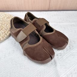 2026 Tabi Shoes for Woman's Pointed Toe Thick Bottom Mixed Colors Hook Loop Sneakers Autumn Ladies Comfortable Soft Casual Shoes
