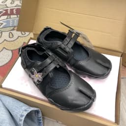 2026 Tabi Shoes for Woman's Pointed Toe Thick Bottom Mixed Colors Hook Loop Sneakers Autumn Ladies Comfortable Soft Casual Shoes