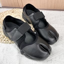 2026 Tabi Shoes for Woman's Pointed Toe Thick Bottom Mixed Colors Hook Loop Sneakers Autumn Ladies Comfortable Soft Casual Shoes