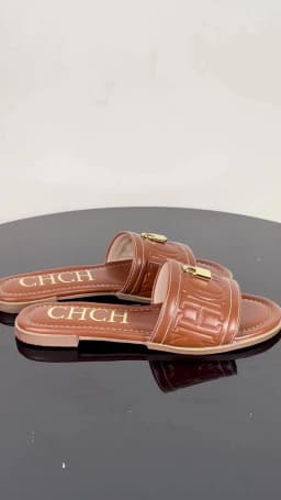 C-H Woman Flat Shoes Summer New Solid Color Embossed Sandals Simple Fashion Slippers For Girl Students Shoes