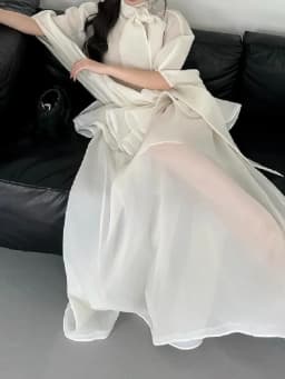 TWOTWINSTYLE Loose Minimalist Elegant Dresses For Women High Neck Half Sleeves Patchwork Folds Elegant Dress Female Clothing New
