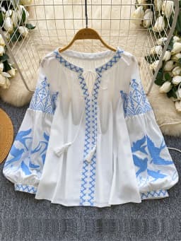 Women Autumn Blouse Bohemian Heavy-Duty V-Neck Embroidered Blouse Korean Long Sleeve Loose Fit Tassel Design Ethnic Top BL338