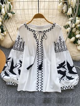 Women Autumn Blouse Bohemian Heavy-Duty V-Neck Embroidered Blouse Korean Long Sleeve Loose Fit Tassel Design Ethnic Top BL338