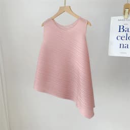 Miyake Elegant Pleated Vest Women's Summer New Irregular Loose Slimming T-shirt Stylish Top Ins Chinese Design Sense Pressure