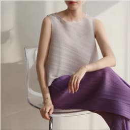 Miyake Elegant Pleated Vest Women's Summer New Irregular Loose Slimming T-shirt Stylish Top Ins Chinese Design Sense Pressure