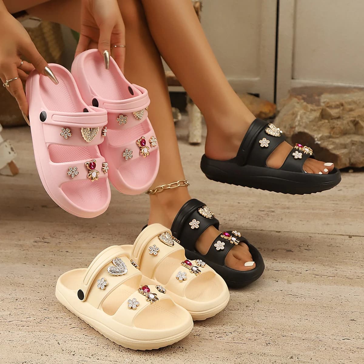 Summer Women Slippers Diamond Bear Floral Heart Decor Sandals Vacation Beach Parties Home Versatile Multi-Color Women Slides
