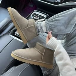NO-LOGO Genuine Sheepskin Wool, Classic Mini Sheepskin Snow Boots, Chestnut Casual Warm Boots for Women Platform Boots
