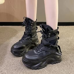 New Platform Sneakers Women Cross Lace Up Light Casual Shoes Fashion Designer Vulcanized Shoes Casual Brand Ladies Short Boots