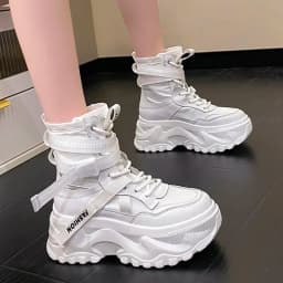 New Platform Sneakers Women Cross Lace Up Light Casual Shoes Fashion Designer Vulcanized Shoes Casual Brand Ladies Short Boots