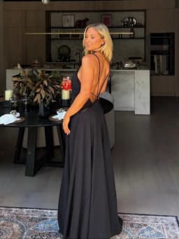Chic Minimalist Black Long Gown Thin Cami Straps V Neck Elegant Retro Women Dresses Summer Party Casual Chic Streetwear