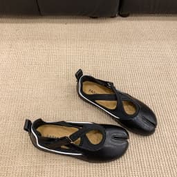 Women's 2026 New Tabi Ballet Flats Cross Strap Buckle Soft Leather Casual Shoes for Women Daily Outdoor Street Wear All Seasons