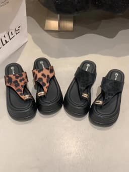New Women Summer Bling Chunky Slippers High Platform Flip Flops 8CM Wedge Heels Slides Leopard Clip Toe Sandals Beach Slippers