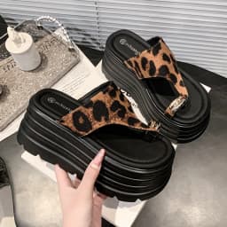 New Women Summer Bling Chunky Slippers High Platform Flip Flops 8CM Wedge Heels Slides Leopard Clip Toe Sandals Beach Slippers
