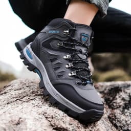 New Leather Men's Boots Outdoor Waterproof Hiking Boots Lightweight Non-slip Men Sneakers Fashion Desert Men Work Ankle Boots