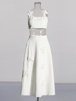 TWOTWINSTYLE Spliced Appliques Two Piece Set For Women Square Collar Sleeveless Top High Waist A Line Skirt Solid Sets Female