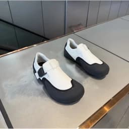 Green Buckle Strap Slip-On Outdoor Shoes Hollow-Out Breathable Flat Shoes Height Increasing Casual Shoes Trendy Men's Shoes