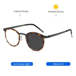 High Quality Pure Titanium Photochromic Anti Blue Light Reading Glasses for Men Woman with Oval Brand Design Presbyopia Glasses