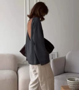 Original Backless O-neck Cotton Knit Sweater Autumn and Winter Women Simple Loose Soft Warm Elastic Daily Office Casual Sweater