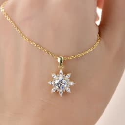 Lnngy Exquisite Sunflower Pendant Necklace Certificated 8MM Moissanite Diamond Necklaces for Women Timeless Style Jewelry