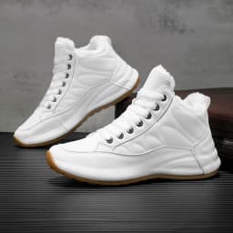 Men's lightweight casual shoes, outdoor running shoes for men. Sizes 39 to 46.