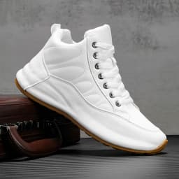 Men's lightweight casual shoes, outdoor running shoes for men. Sizes 39 to 46.