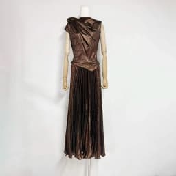 TWOTWINSTYLE Patchwork Folds Irrgular Dresses for Women Round Neck Sleeveless High Waist Long Dress Female Fashion Clothing 2026