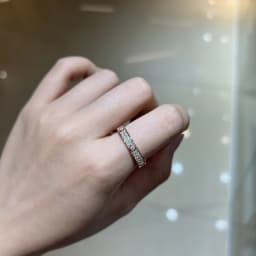 2025 Eternity Moissanite Band 2.0Mm Couple Wedding Ring Plated 18K White Gold Real 925 Sterling Silver Jewelry Luxury Woman Ring