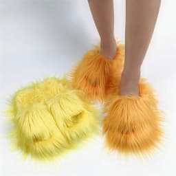 Faux Fur Slippers 2025 Women Winter Plush Warm Home Flat Slides Mongolian Wool Flip Flops Y2K Girls Furry Shoes Cute Slippers