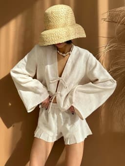 Bronladies Lace Up Long Sleeves Shorts Set Summer Womem's Solid Color Top Fashionable Loose Casual Flounce Shorts 2-Piece Set