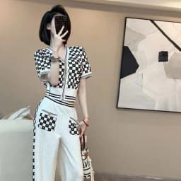 Spring and Summer New Style Casual Age Reducing Wide Leg Pants Two-piece Set Fashionable Retro Top Set for Women