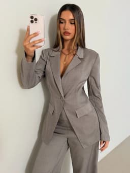 2026 Women's 2 Piece Business Suit, Elegant Lapel Collar Single Breasted Blazer + High Waist Wide Leg Pants Set, Formal Office W