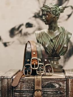 Retro Narrow Genuine Leather Women's Belt Pure Copper Button Western Cowboy Style Versatile Jeans Belt Fashion Luxury Women Belt