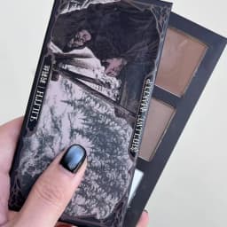 Shellwe Makeup Lilith Luperca Contour and Highlight Palette