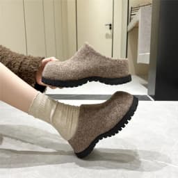 AIYUQI Women's Slippers Wear New 2025 Autumn Round Toe Flannel Closed Toe Women's Slippers Retro Platform Slippers Women