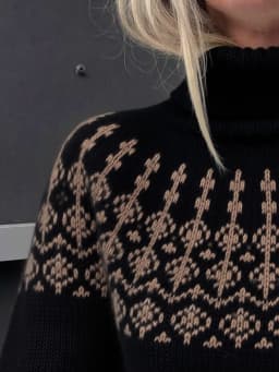 New Autumn and Winter Niche Knit Cardigan for Women, Designed in a Lazy Style, Black Geometric Pattern Fitted Turtleneck Pullover, Casual and Elegant Autumn/Winter Top, Basic Versatile Style for Urban Commuting, Stylish and Fashionable Casual Resort Wear, Designer Pattern Niche Knit Cardigan, Valentine's Day Holiday Outfit, Instagram-Style Clothing, Popular among Koreans, Date Gift, Women's Clothing