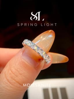 Real White Circular Moissanite Diamond Fashion Simple Wedding Band Ring for Women's Daily Wear Fashioned Trendy Jewelry