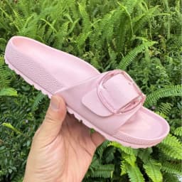 Summer Fashion Women's Flat Sandals with One Strap, EVA Large Buckle Flat Sandals, Versatile Outdoor Beach Shoes