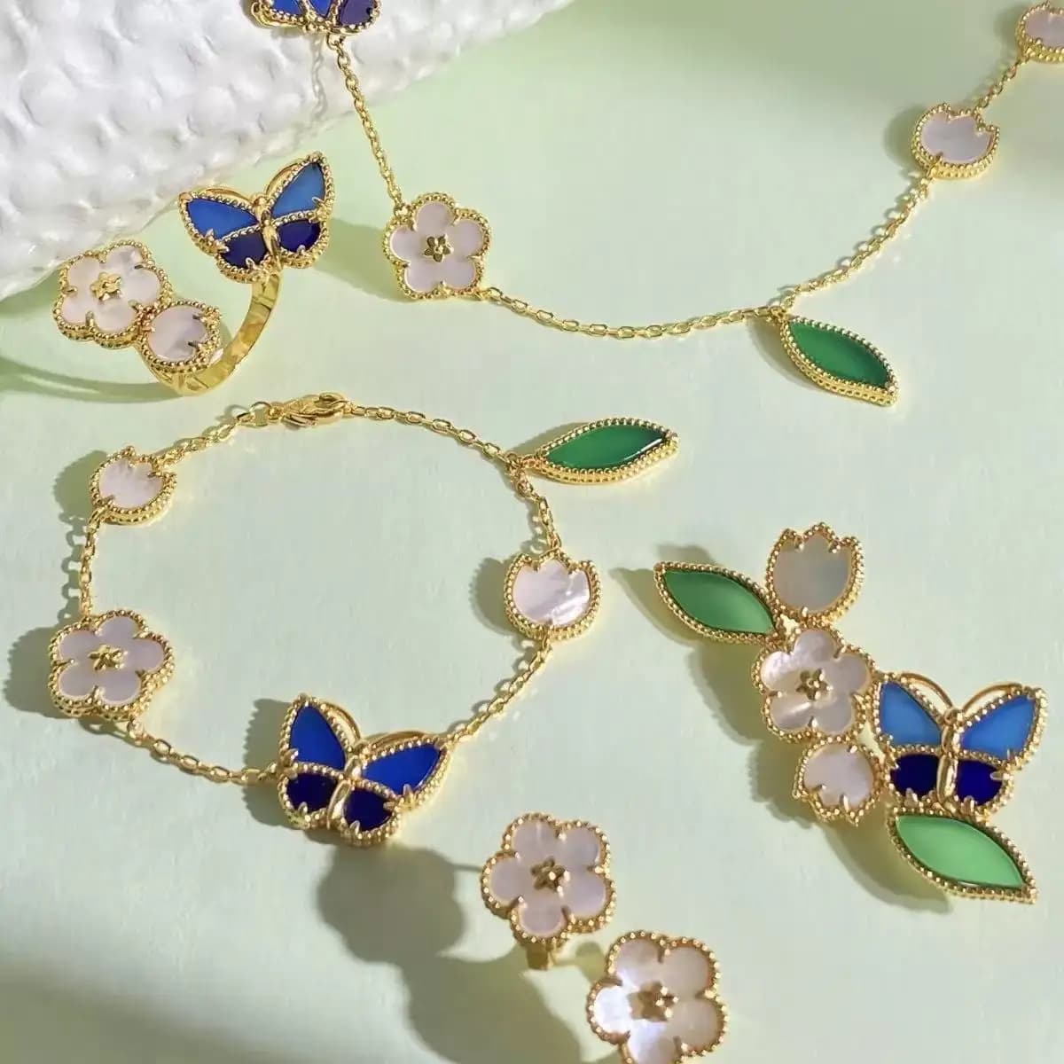 ES 2026 New Model Hot-selling Butterfly Flower Necklace, Bracelet, Ring, Earrings. Suitable for Business, Parties and Gifts.