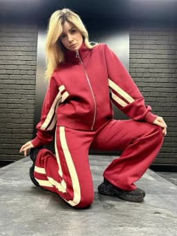 Women's Matching Two-Piece Sport Set Stand Collar Full Zip Cropped Top with Side Double Stripe Wide Leg Drawstring Waist Jogger
