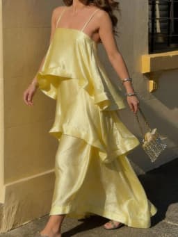 SUMMER NEW WOMEN'S ADJUSTABLE SLIP DRESS, SOLID COLOR ELEGANT LARGE SWING RUFFLE DESIGN, SATIN SLIP VACATION STYLE DRESS