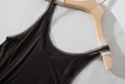 Women's Vest Tops V Neck Vest Solid Color Thin Tank Tops Sexy Shirts Feminino Casual Tees Tops