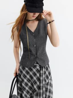 FSLE Women's 2026 Autumn New Arrival V-Neck Linen Sleeveless Vest Plaid Skirt Set Elegant Commute A-Line Floor Lenghth Skirt